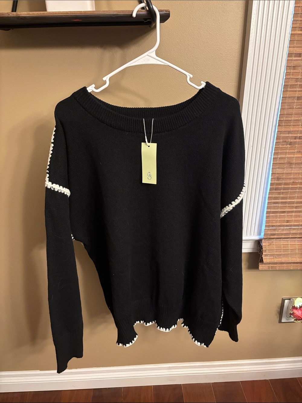 NWT Women's Black Crewneck Sweater with Contrast Trim